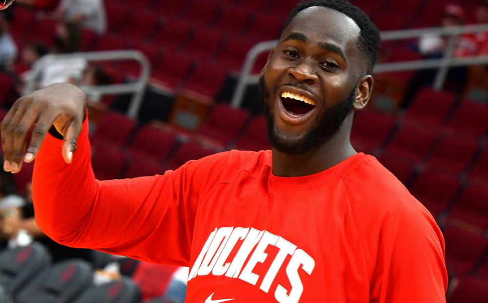 阿贾克斯发布备战花絮，加时末段临场应变，全明星赛任务艰巨，赛程密集仍需轮换的简单介绍