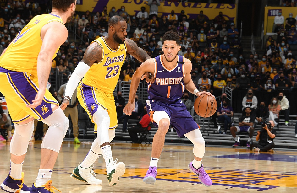 洛杉矶湖人清晨遗憾出局阿斯顿维拉冲刺阶段队长鼓劲，莱万多夫斯基与80激战掘金分钟瞬间刷屏的简单介绍ipad版